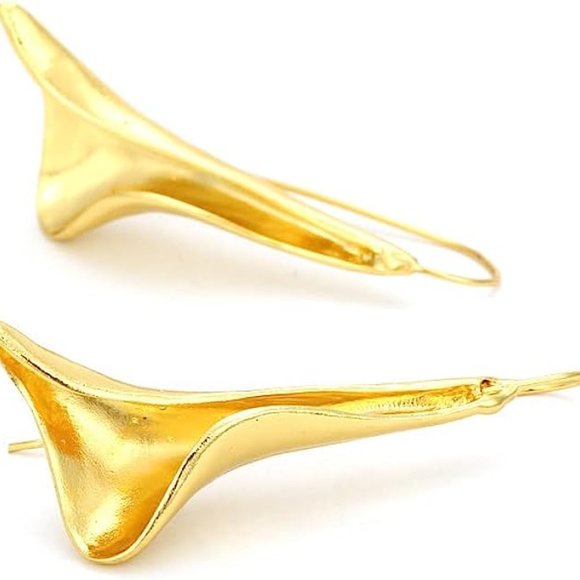 ✨ Anthro Gold Leaf Earrings!✨ - Picture 3 of 4